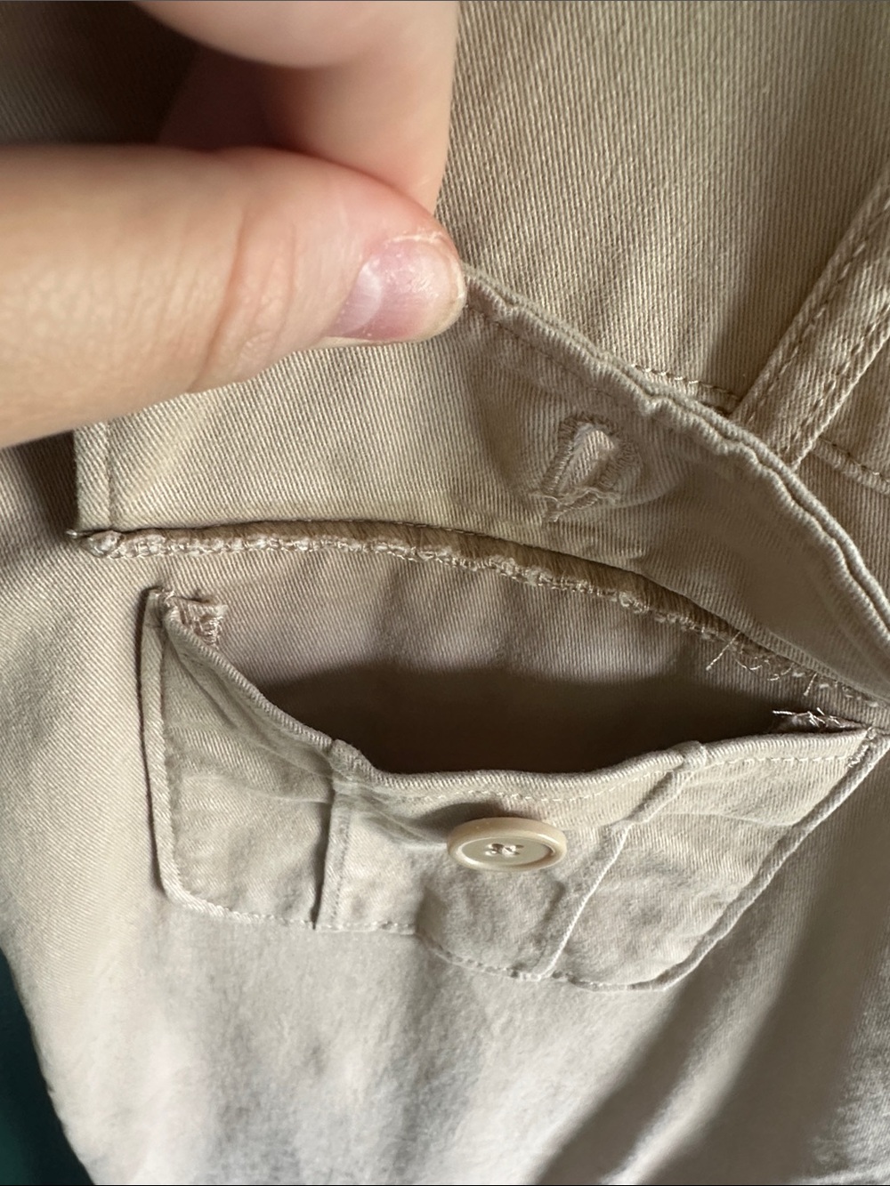 Wild Fable Low-Rise Flare Chino Pants - Size 10 - Picture 4 of 9